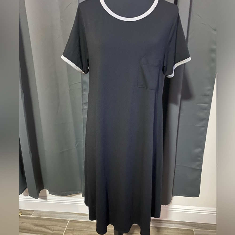 Size medium dress lularoe